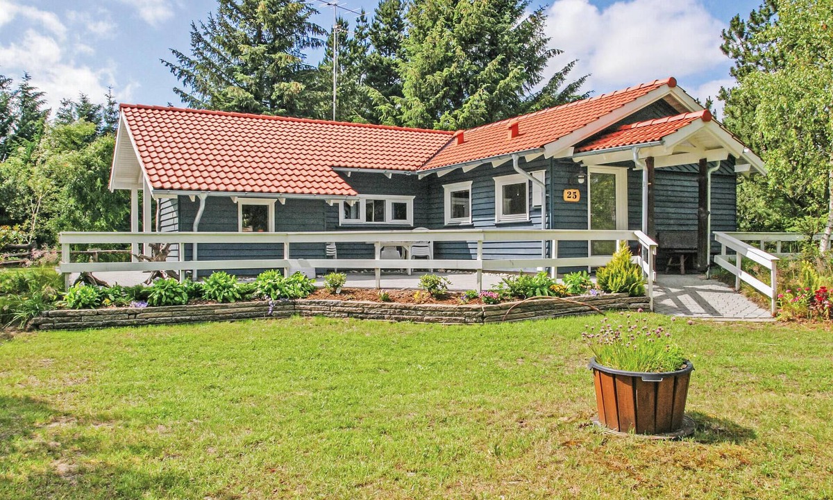 Helberskov Strand House | Nice home in Hadsund with sauna