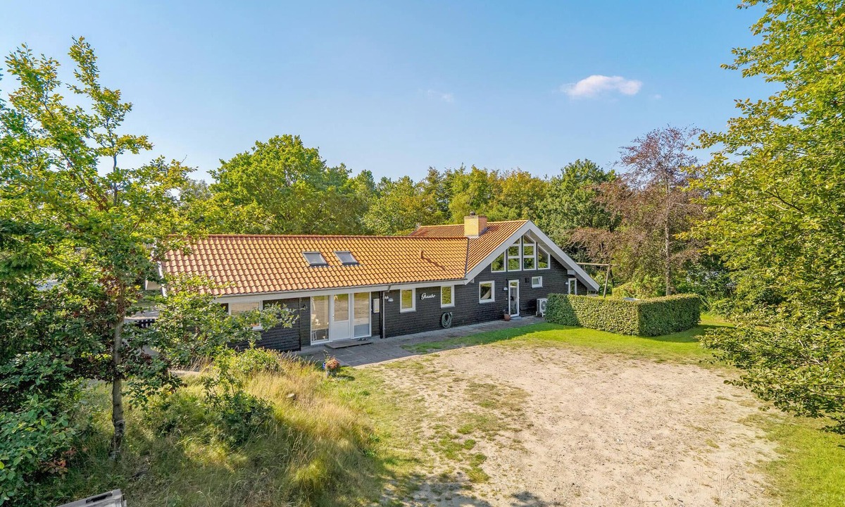 Hou House | Nice home in Hals with sauna