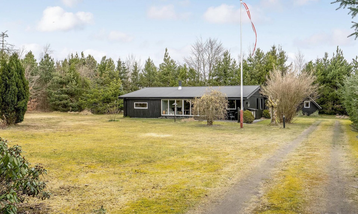 Hou House | Nice home in Hals with WiFi