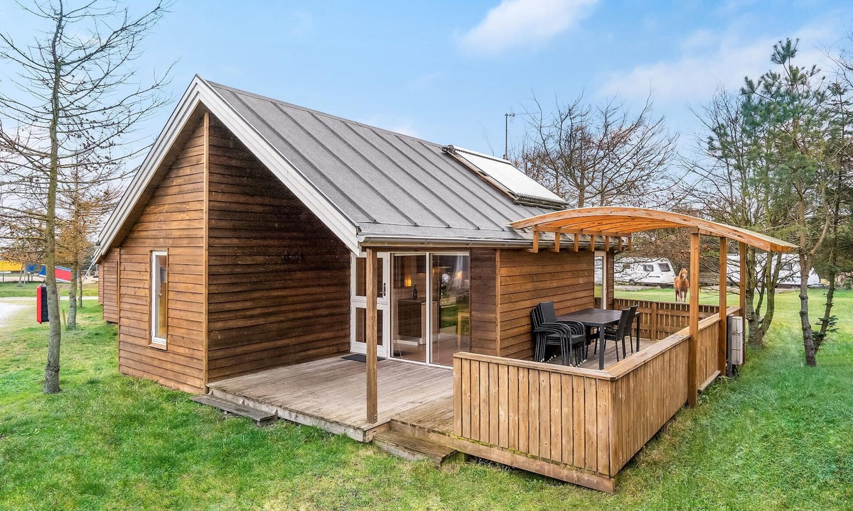 Hanstholm House | Nice home in Hanstholm with kitchen