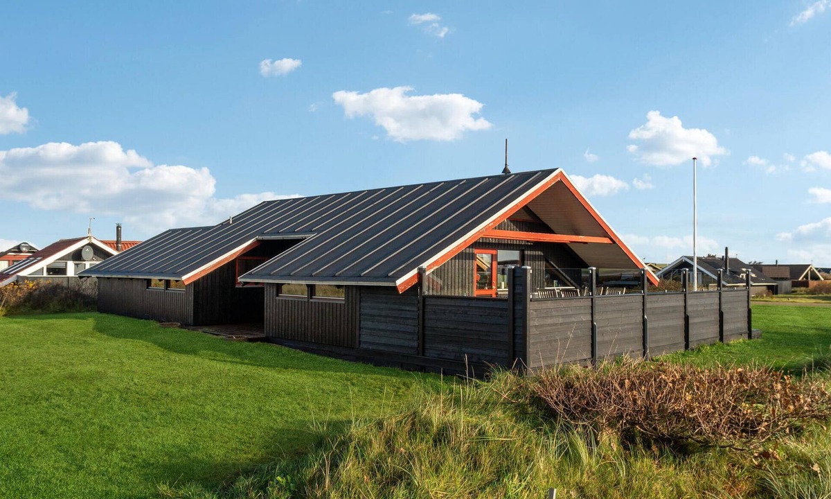Harboore House | Nice home in Harboøre with WiFi