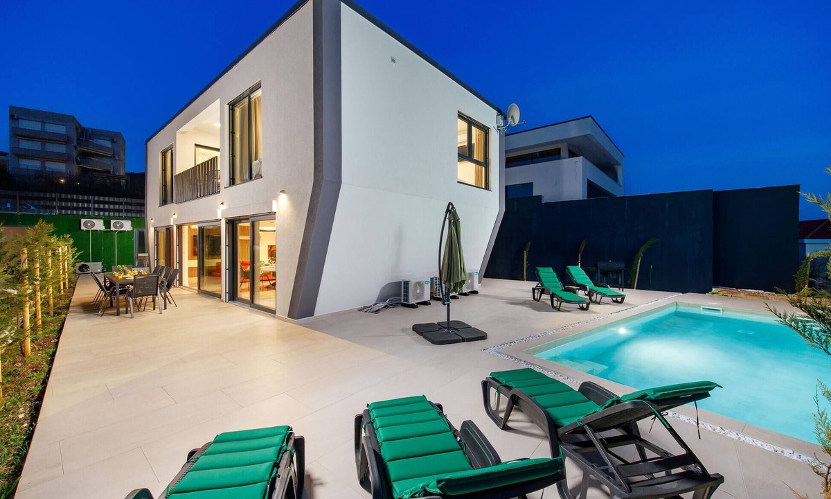 Jadranovo House | Nice home in Jadranovo
