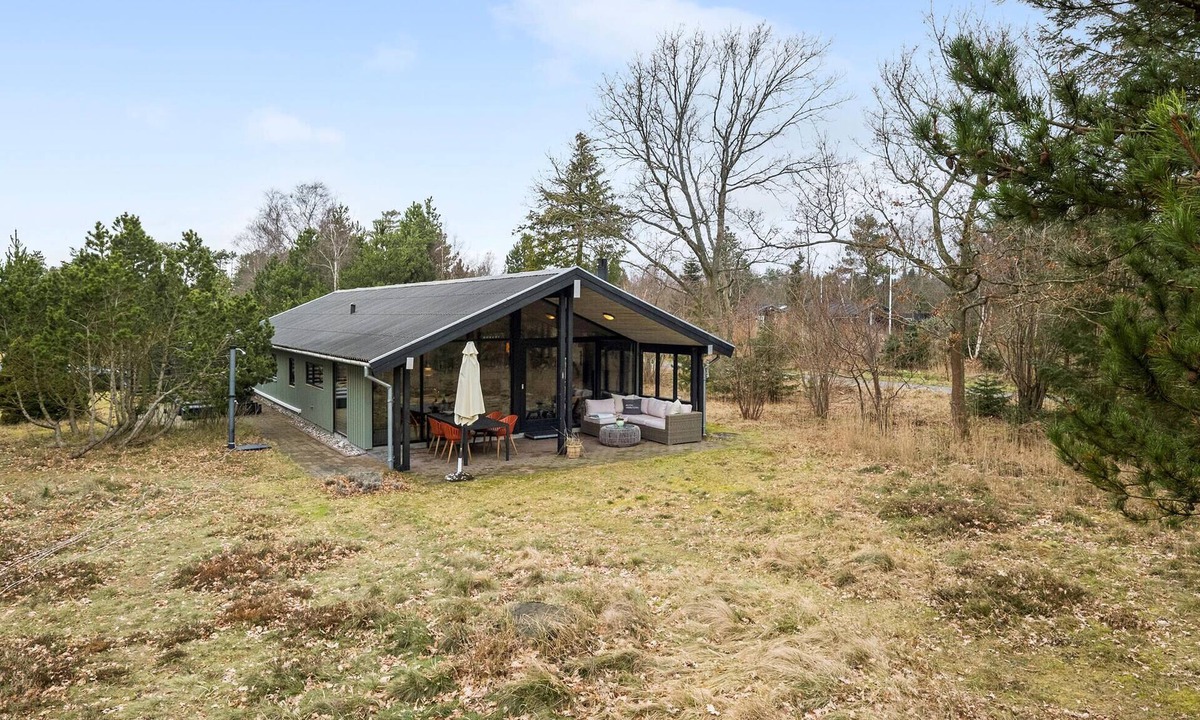 Bratten Strand House | Nice home in Jerup with WiFi