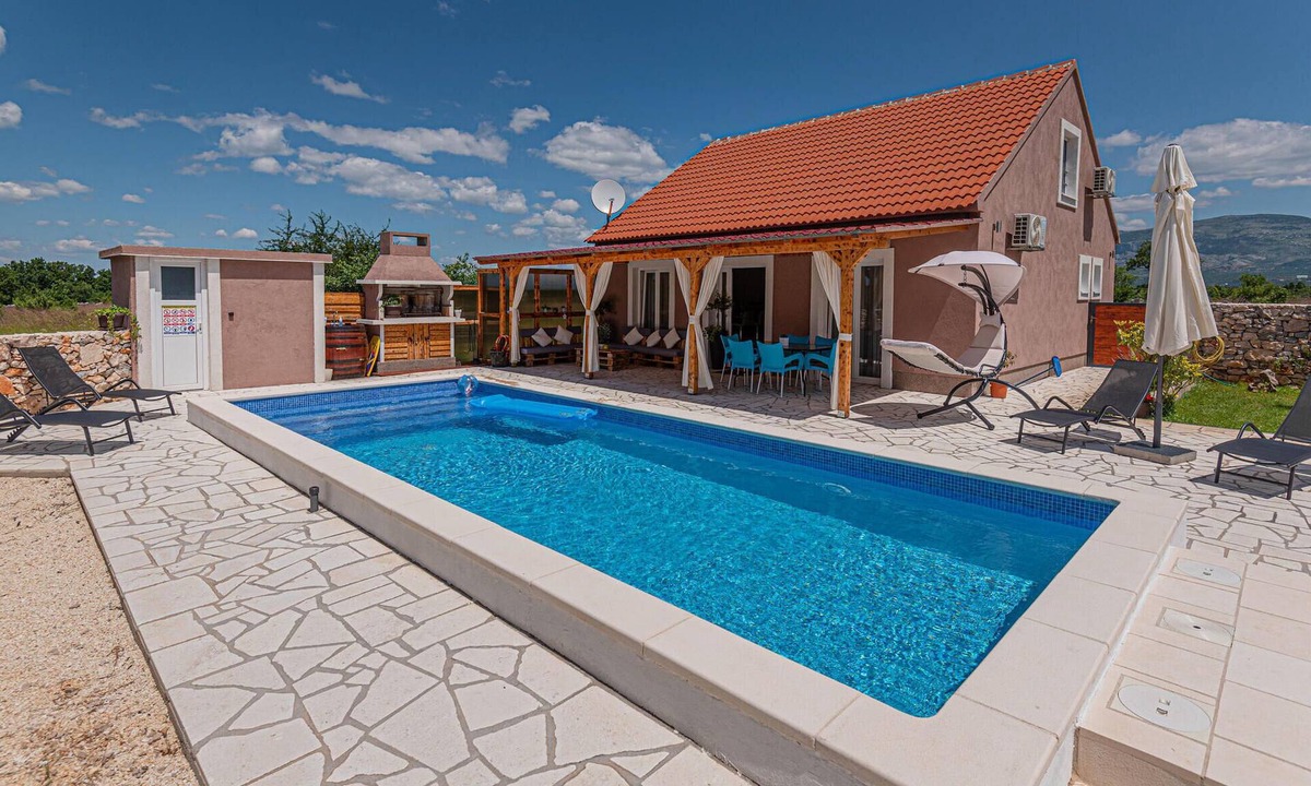 Drnis House | Nice home in Kaocine - Miljevci