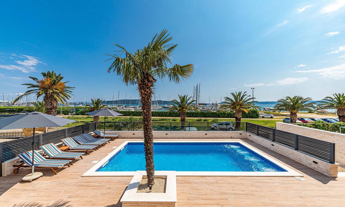 Kastel Gomilica House | Nice home in Kastel Gomilica
