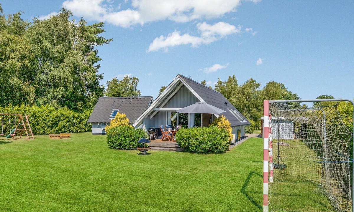 Kalundborg House | Nice home in Kalundborg with WiFi