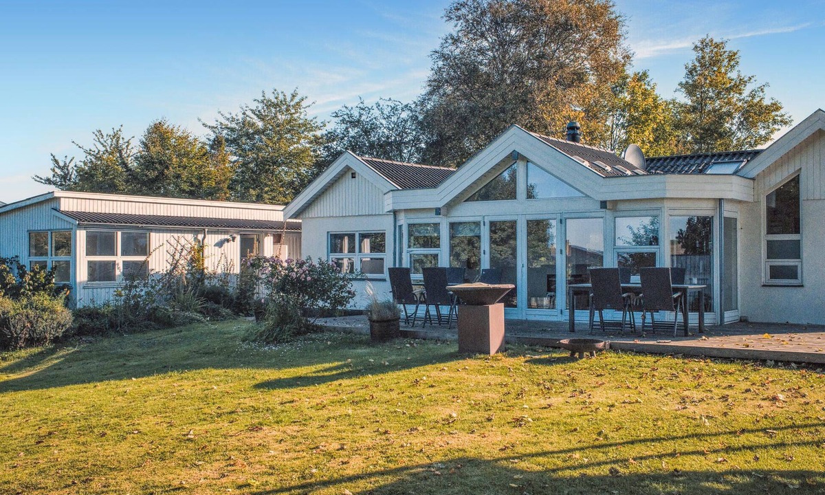 Kirke Hyllinge House | Nice home in Kirke Hyllinge