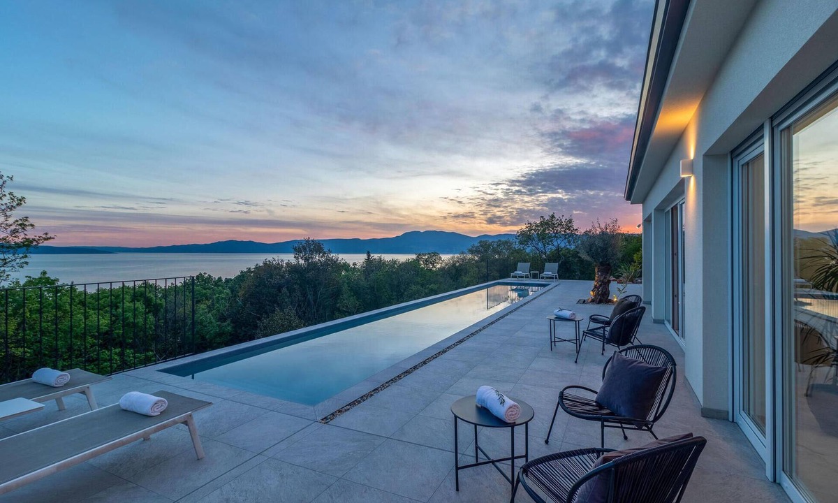 Rozmanici House | Nice home in Kostrena with sauna