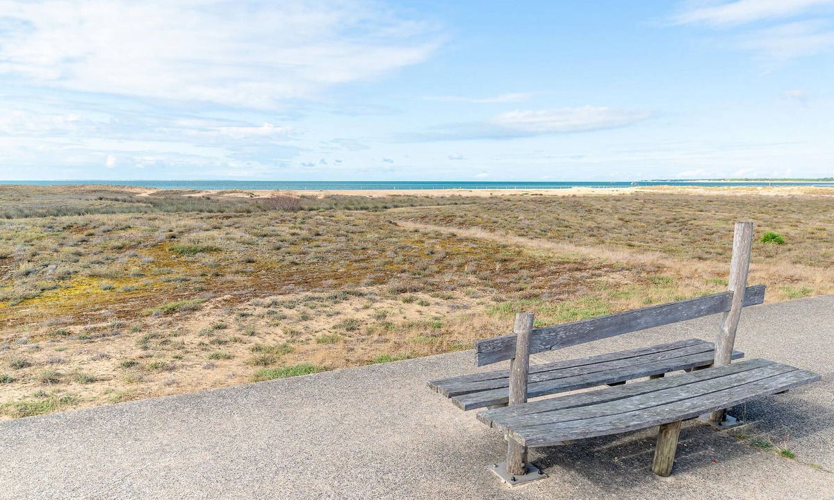 La Faute-sur-Mer House | Nice home in La Faute sur Mer with WiFi