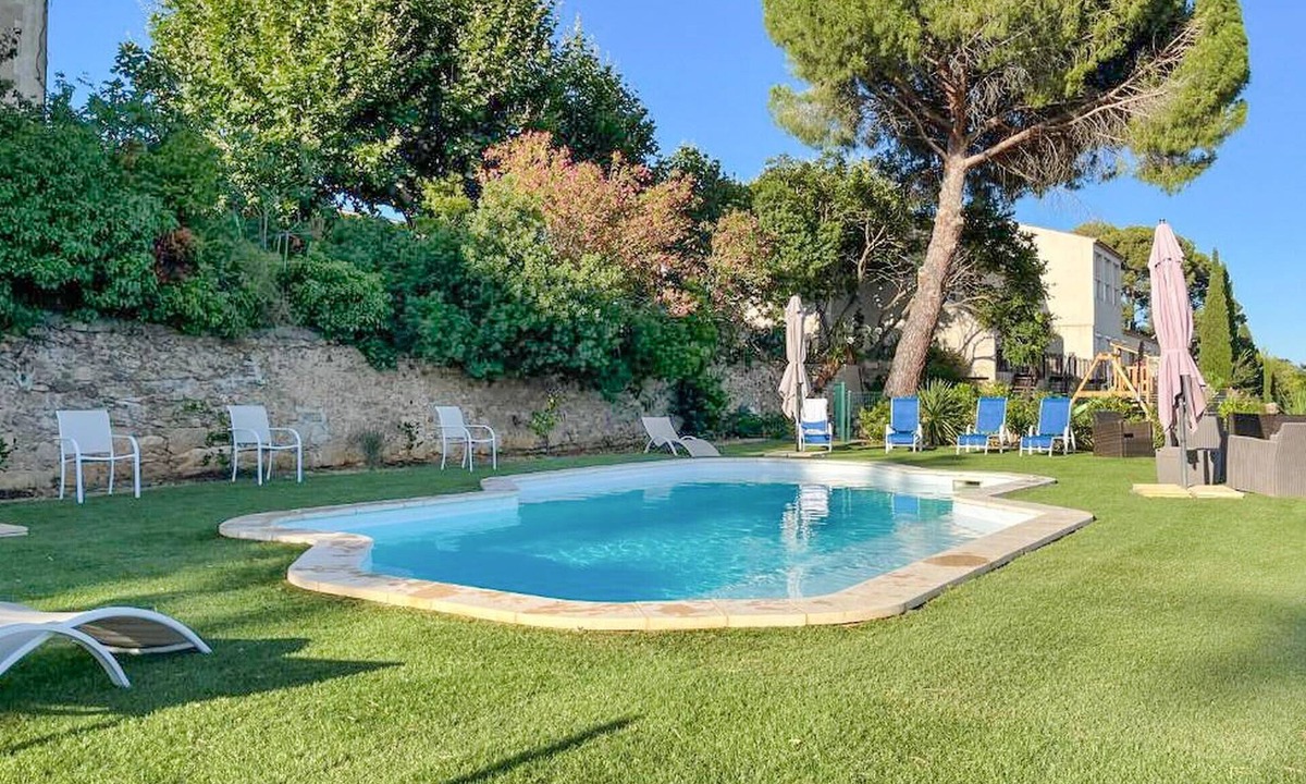 Salleles-d'Aude House | Nice home in Mirepeisset with WiFi