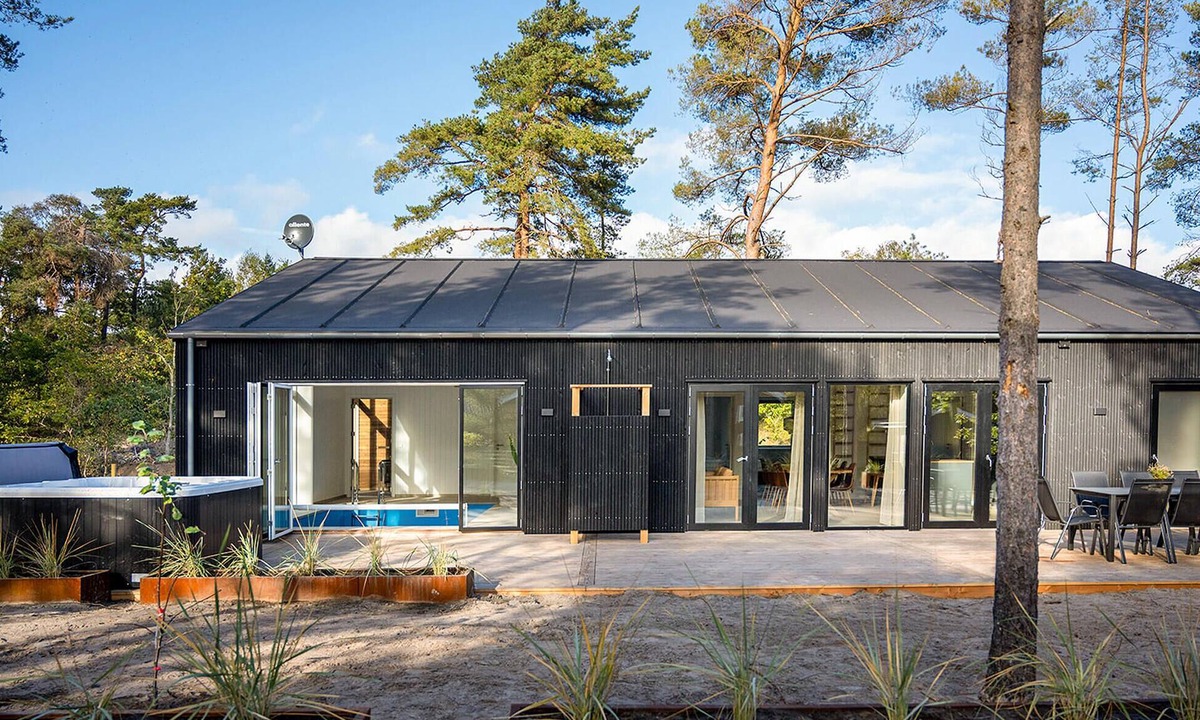 Bedegaard House | Nice home in Nexø with sauna