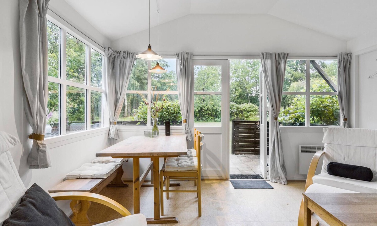 Nexø House | Nice home in Nexø with kitchen