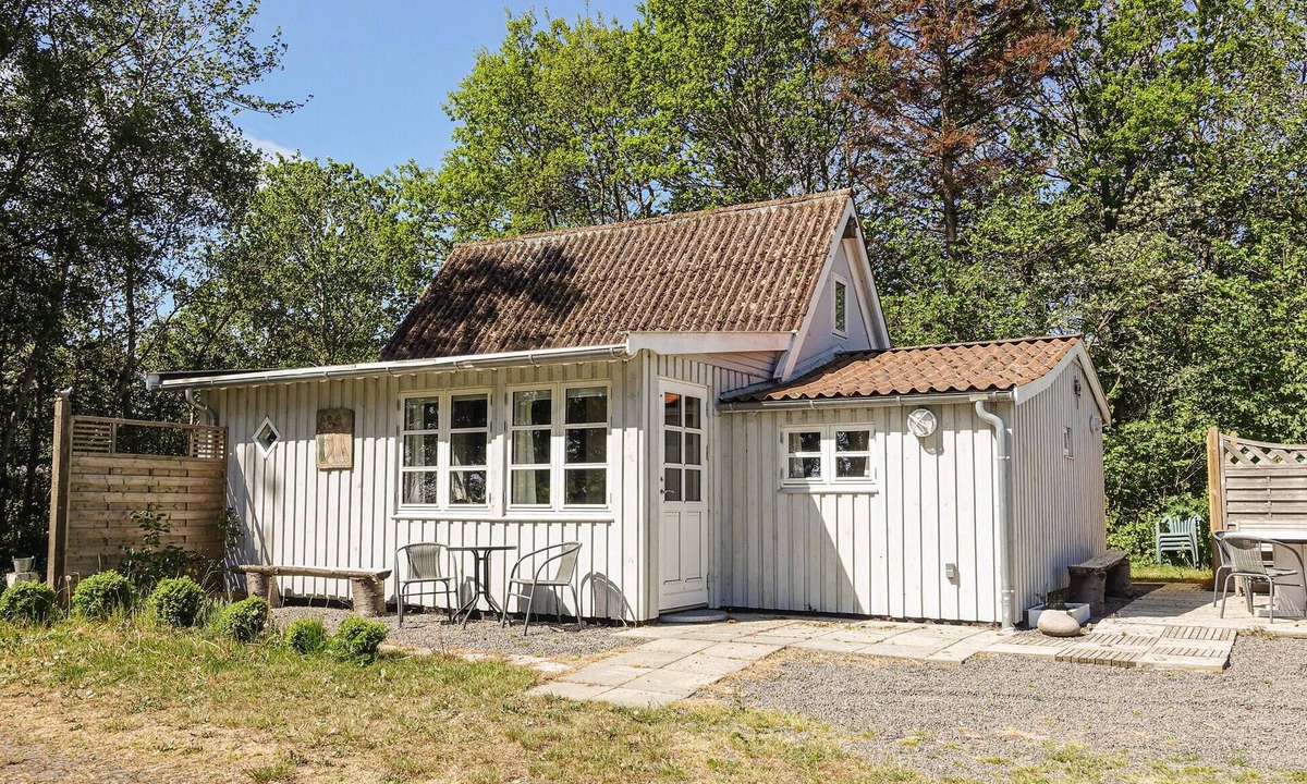 Snogebaek House | Nice home in Nexø with WiFi