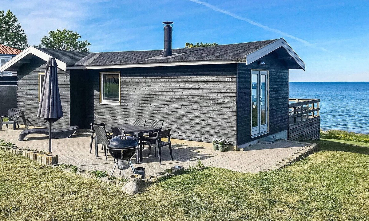 Nyborg House | Nice home in Nyborg with WiFi