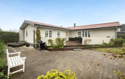 Nyborg House | Nice Home In Nyborg With Kitchen