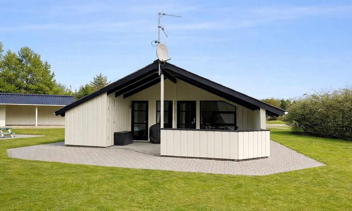 Jegum House | Nice home in Oksbøl with sauna