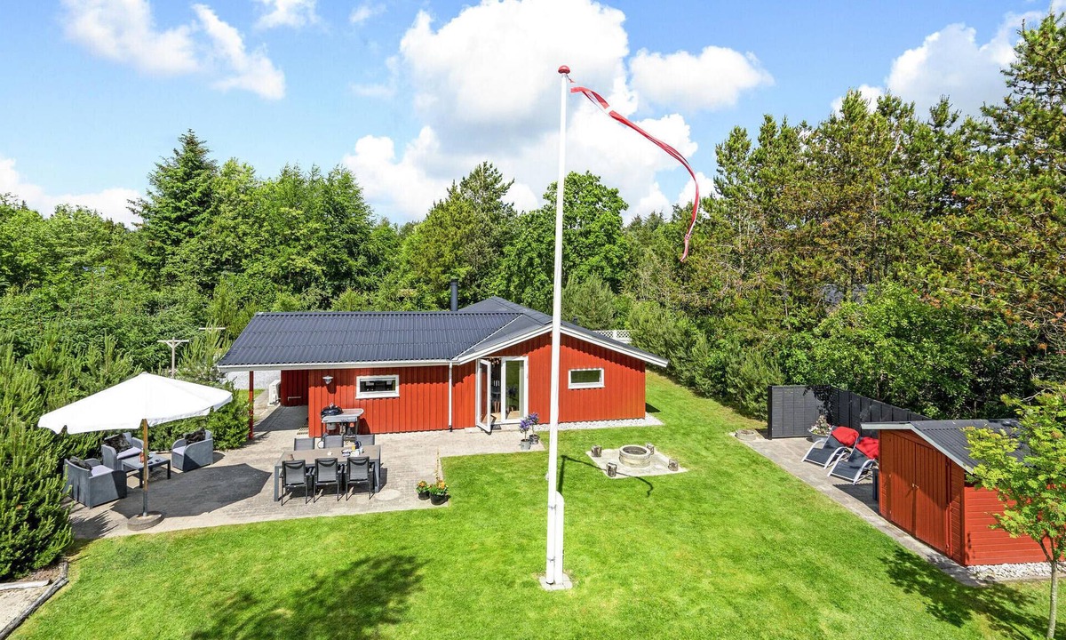Jegum House | Nice home in Oksbøl with WiFi