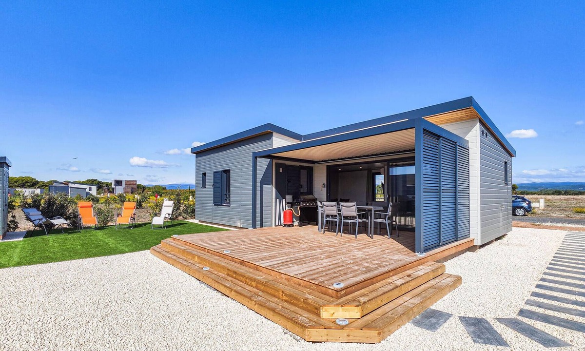 Olonzac House | Nice home in Olonzac with heated swimming pool