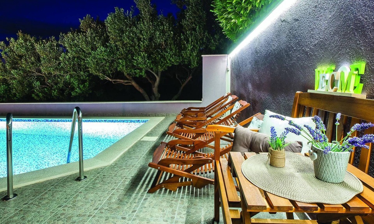 Omis House | Nice home in Omis with sauna