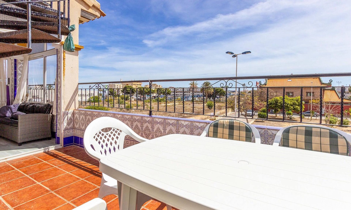 Punta Prima House | Nice home in Orihuela with swimming pool