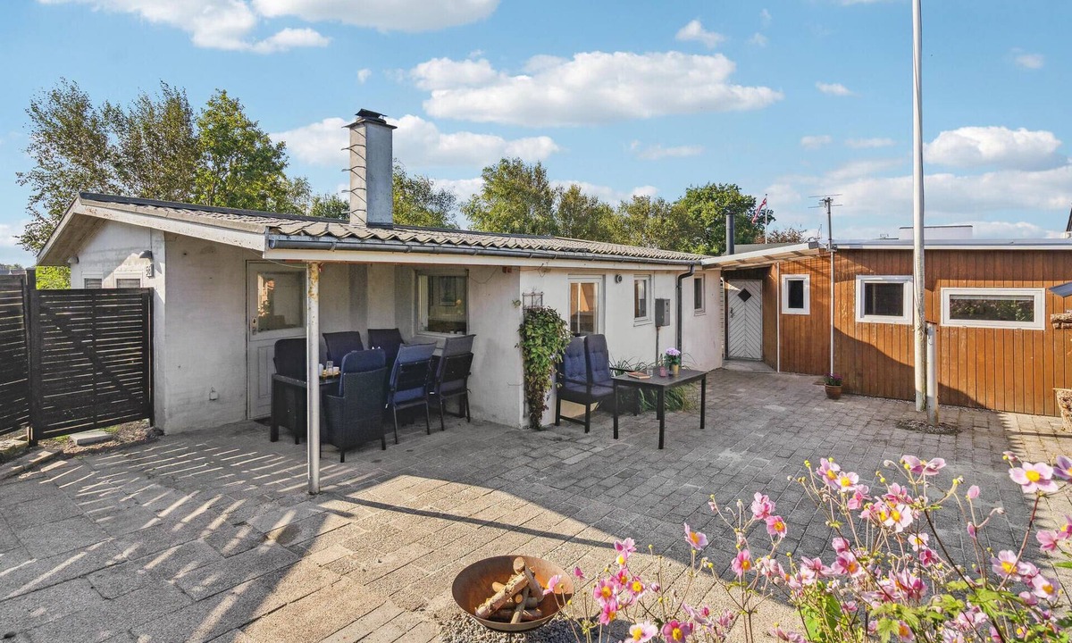 Hasmark Strand House | Nice home in Otterup with WiFi
