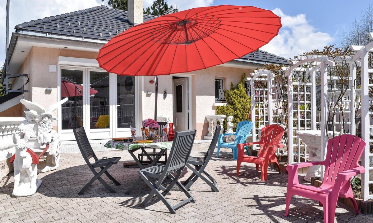 Pierre-Chatel House | Nice home in Pierre-Châtel with WiFi