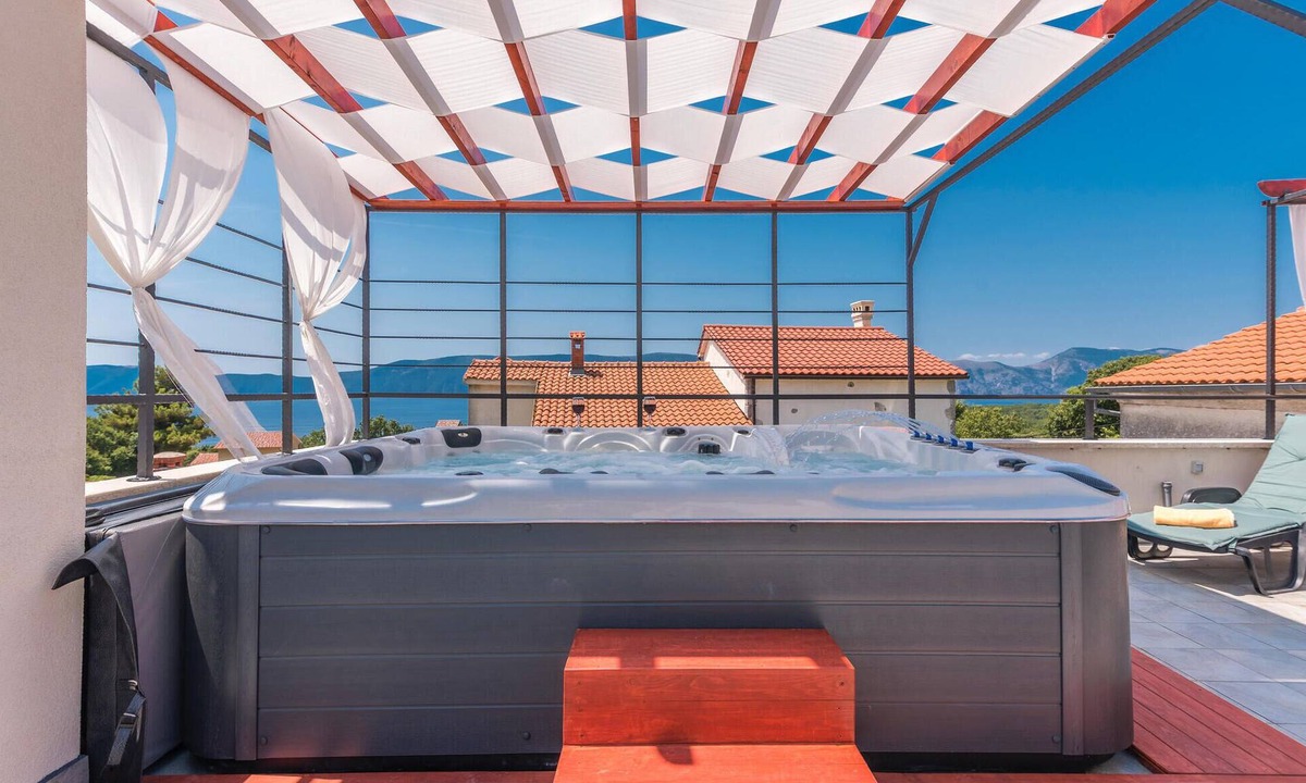 Pinezici House | Nice home in Pinezici