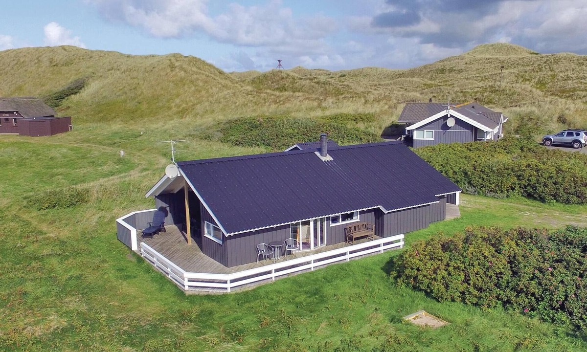 Houvig House | Nice home in Ringkøbing with sauna