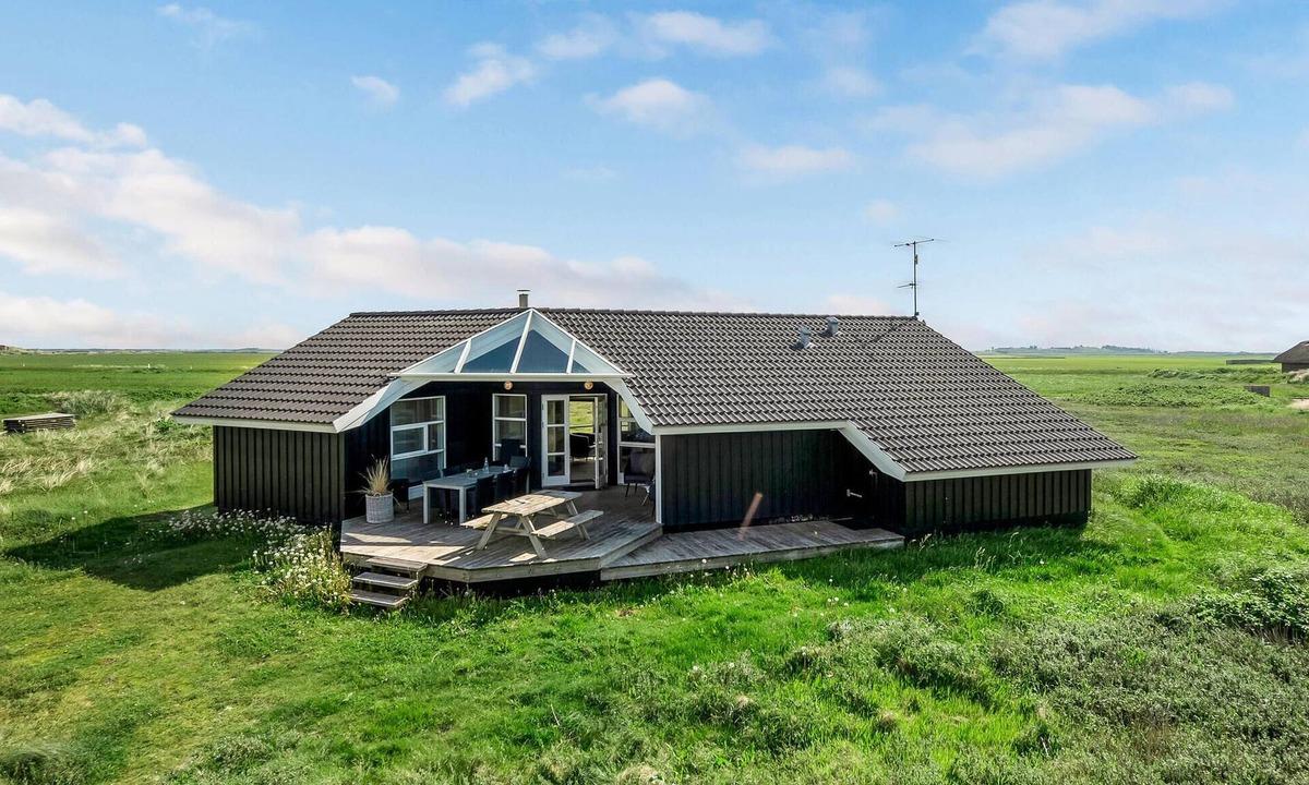 Houvig House | Nice home in Ringkøbing with sauna