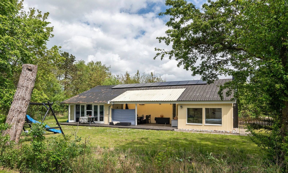 Kramnitse House | Nice home in Rødby with sauna