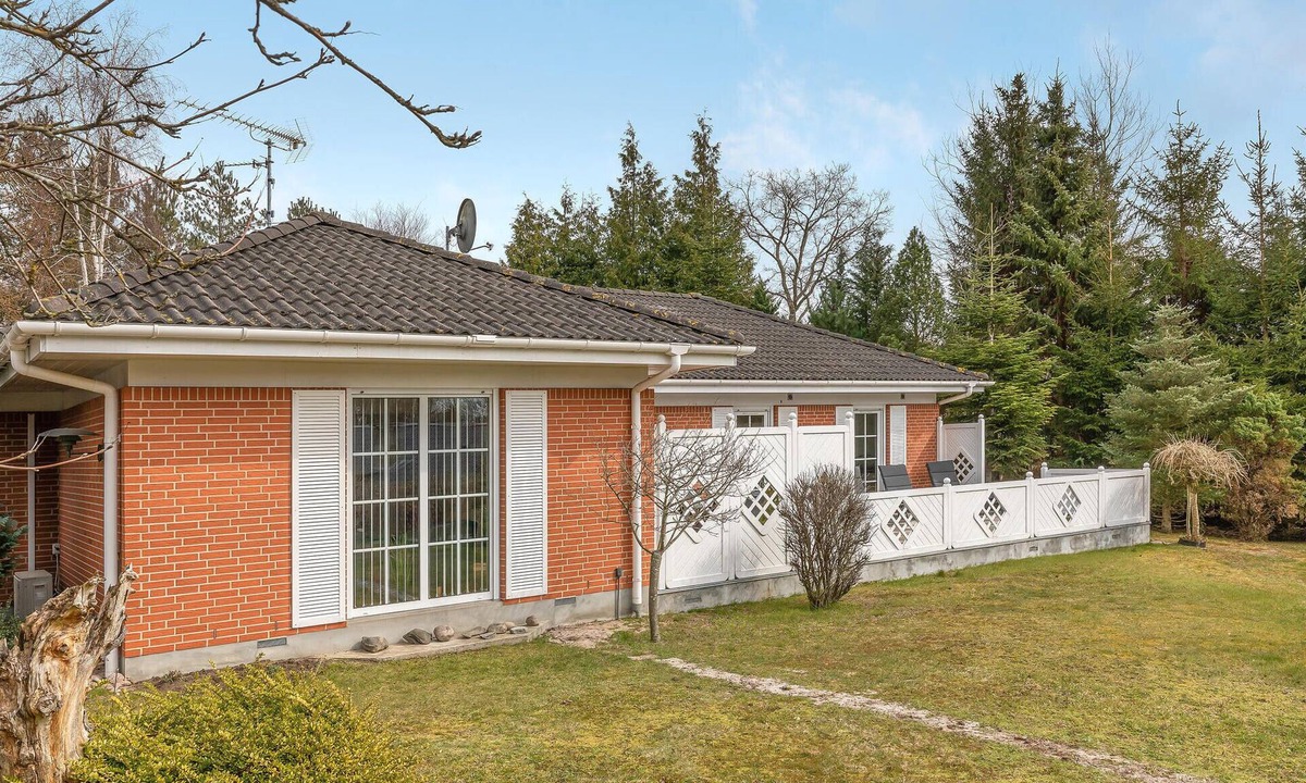 Ronne House | Nice home in Rønne with WiFi