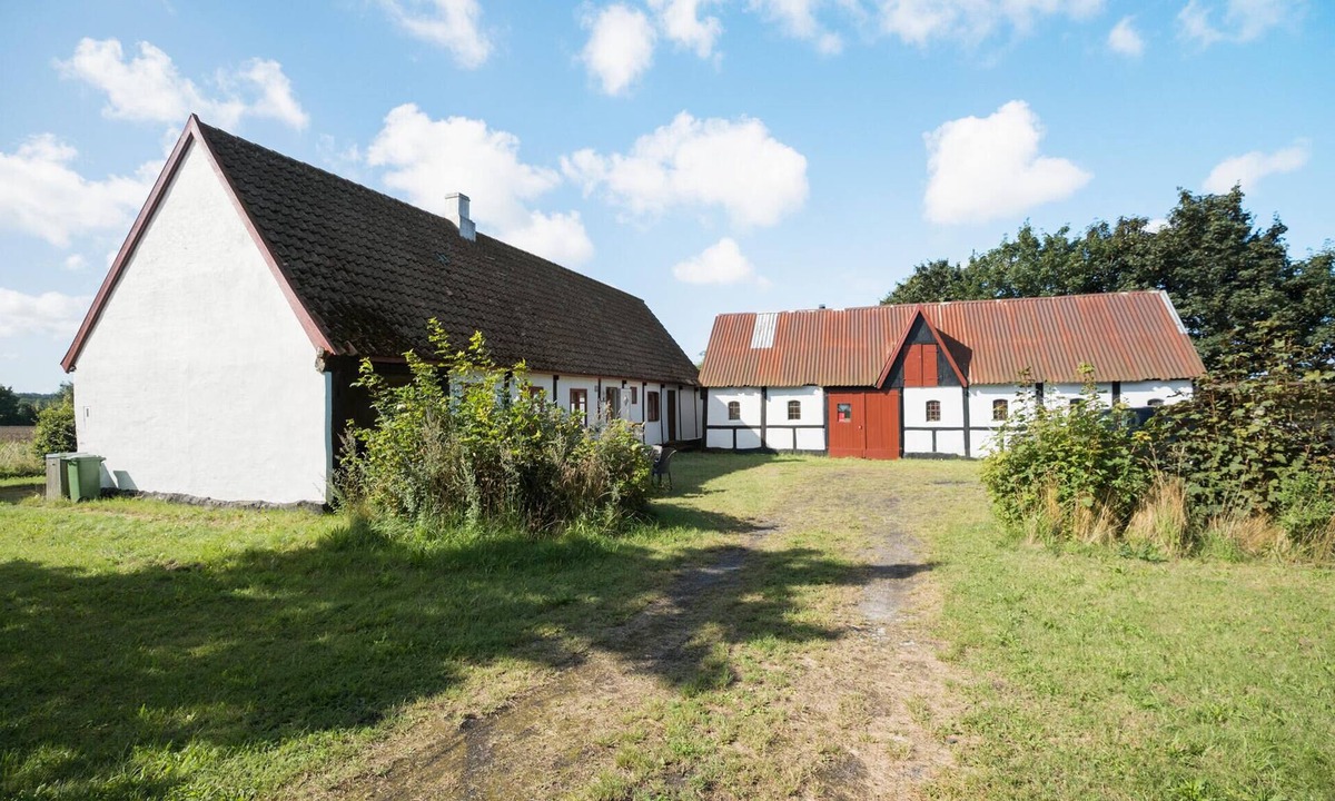 Ronne House | Nice home in Rønne with WiFi
