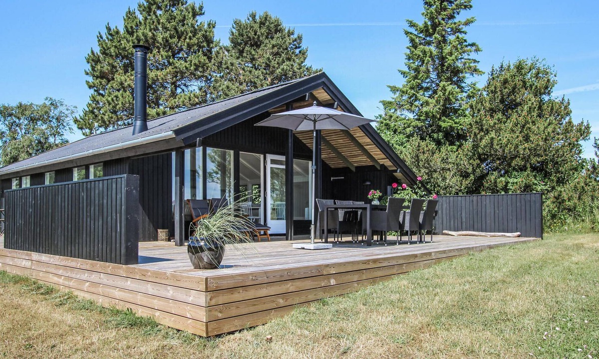 Langemark House | Nice home in Samsø with WiFi