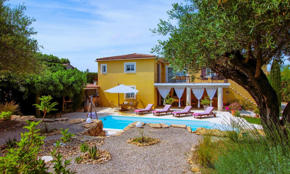 Sarrians House | Nice home in Sarrians