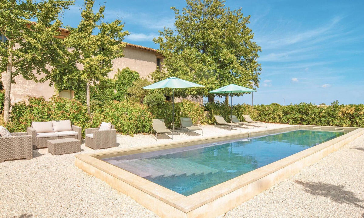 Saint-Gilles House | Nice home in St. Gilles