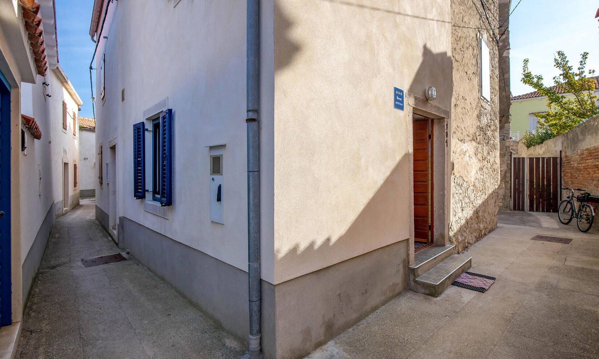 Susak House | Nice home in Susak with house a panoramic view