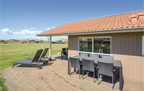 Marielyst House | Nice Home In Væggerløse With Sauna