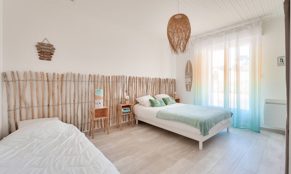 Les Conches House | Nice house for 9 at 5 min to the beach