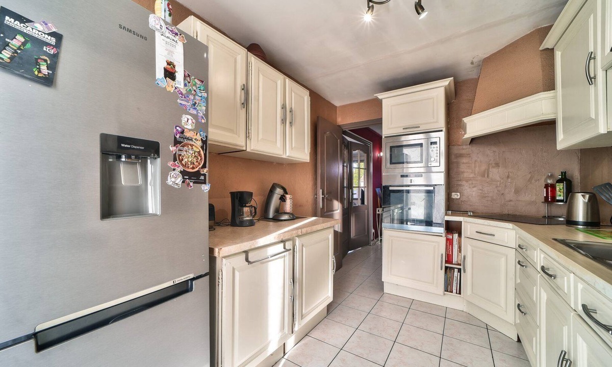 Marly House | Nice house in the countryside