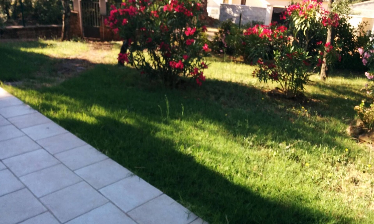 Suze-la-Rousse Apartment | Nice nice studio for lovers or friends