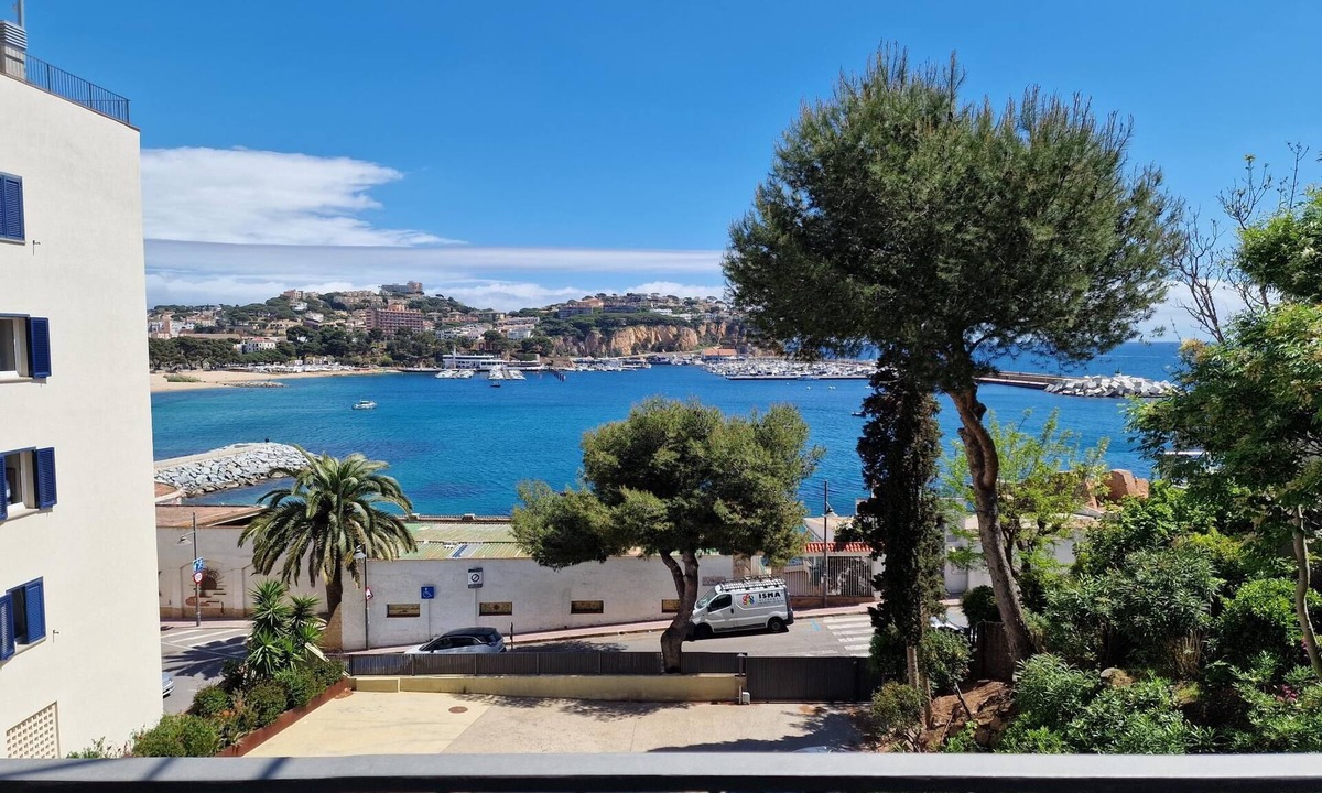 Sant Feliu de Guixols Apartment | NICE REFURNISHED APARTMENT IN FRONT OF THE SEA