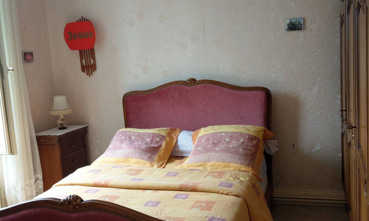 Romilly-sur-Seine House | Nice room close to shops