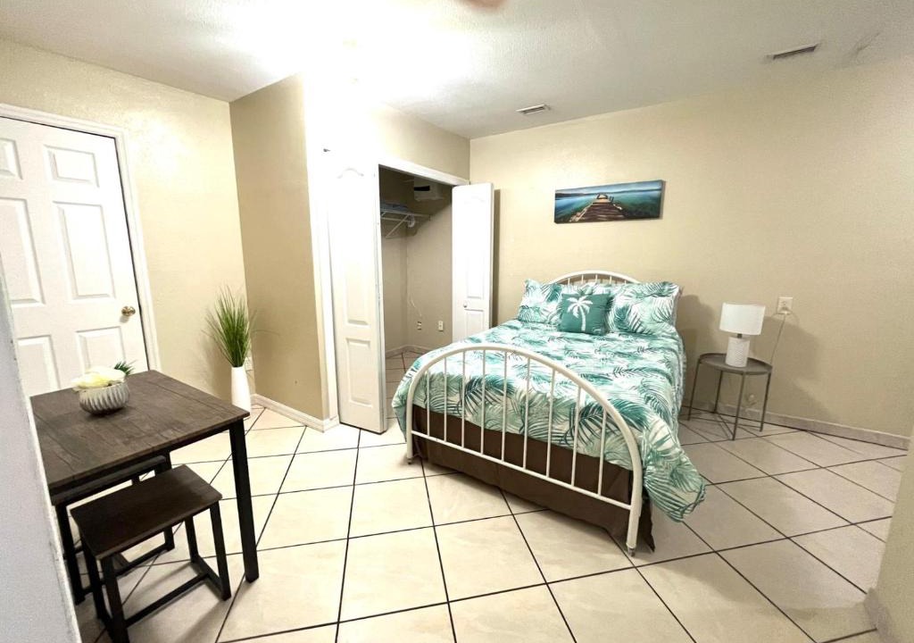Orlando Apartment | Nice space with separate entrance