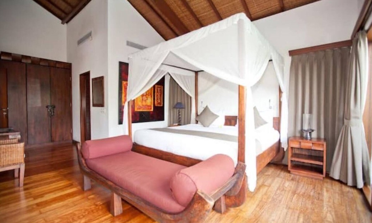 Sanur Villa | Nice Spacious 3BR Family Villa Walk to Sanur Beach