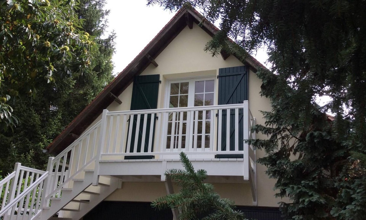 Vaucresson Apartment | Nice Studio in Vaucresson division Thery