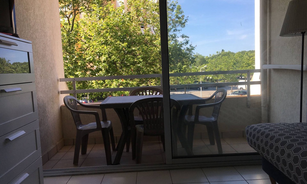 Carnon-Plage Apartment | Nice studio with terrace, 10 min walk from the beach