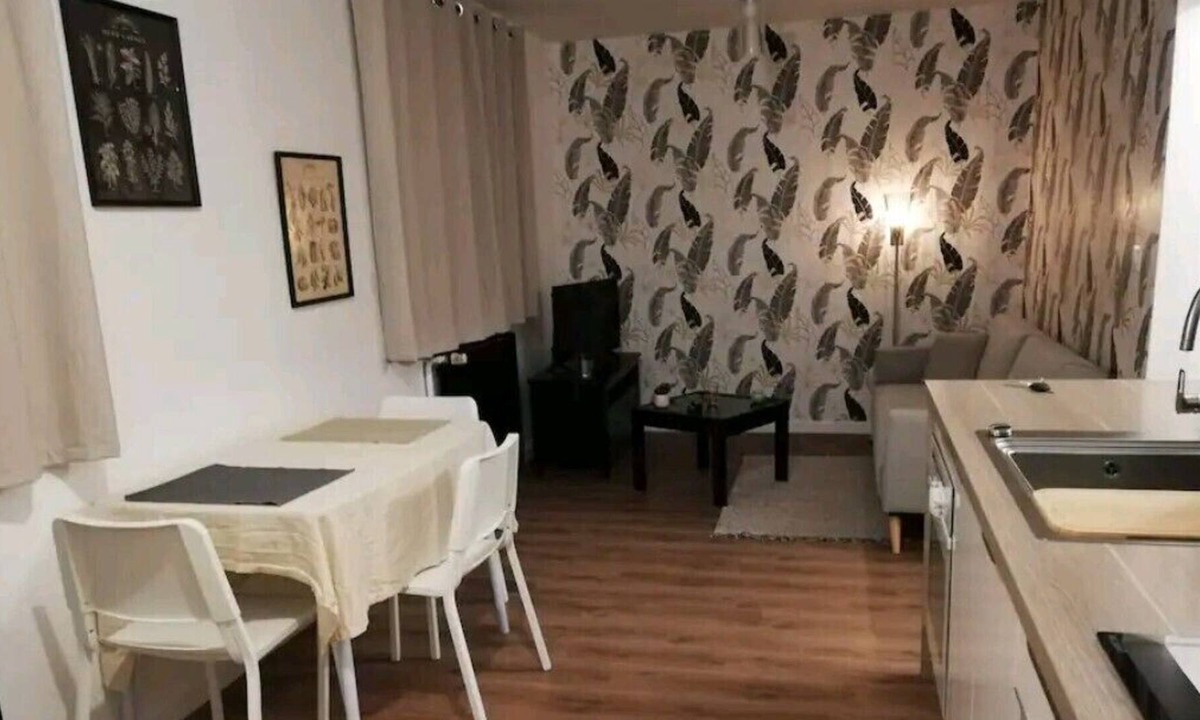 Vezin-le-Coquet Apartment | Nice T2 near Rennes