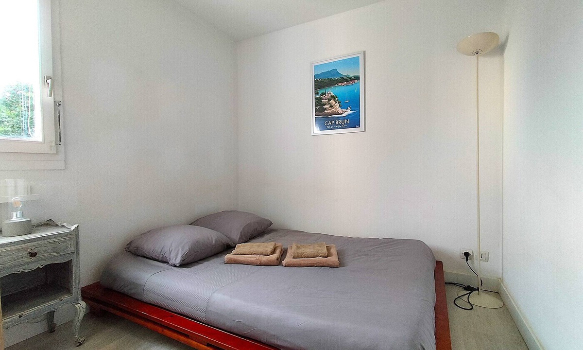Tamaris Apartment | Nice T2 near the sea, 4 persons, terrace, swimming pool, secured residence, parking