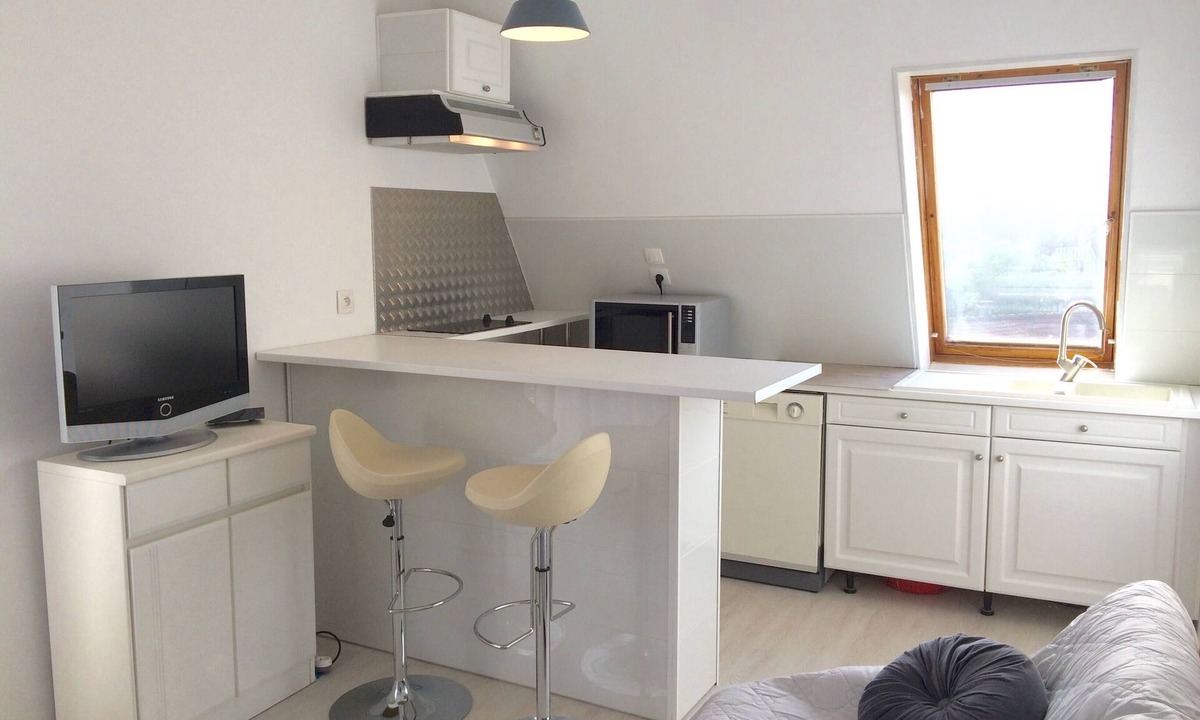Cabourg Apartment | Nice two rooms in Cabourg-plage. Between thalassotherapy and golf, Héloise stays