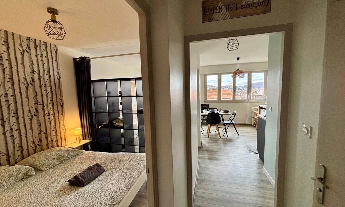 Royat Apartment | Nice view 500m from the spa